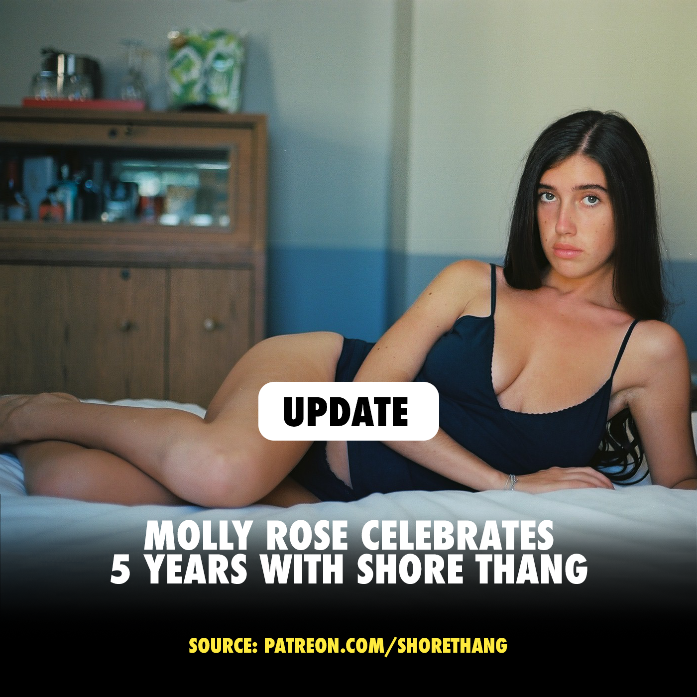 Molly Rose Shore Thang model